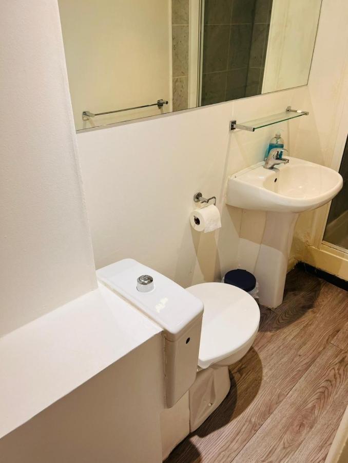 F10- Mezzanine 1St Floor Flat Fits 3 Near Paddington Leilighet London Eksteriør bilde